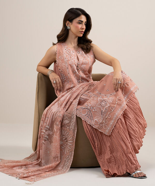 3 Piece - Embroidered Lawn Suit