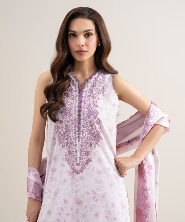 3 Piece - Embroidered Lawn Suit