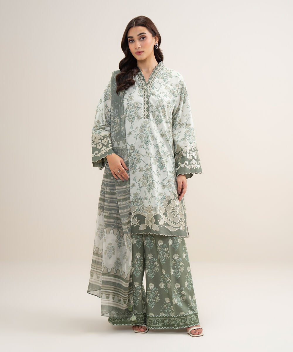 3 Piece - Embroidered Lawn Suit