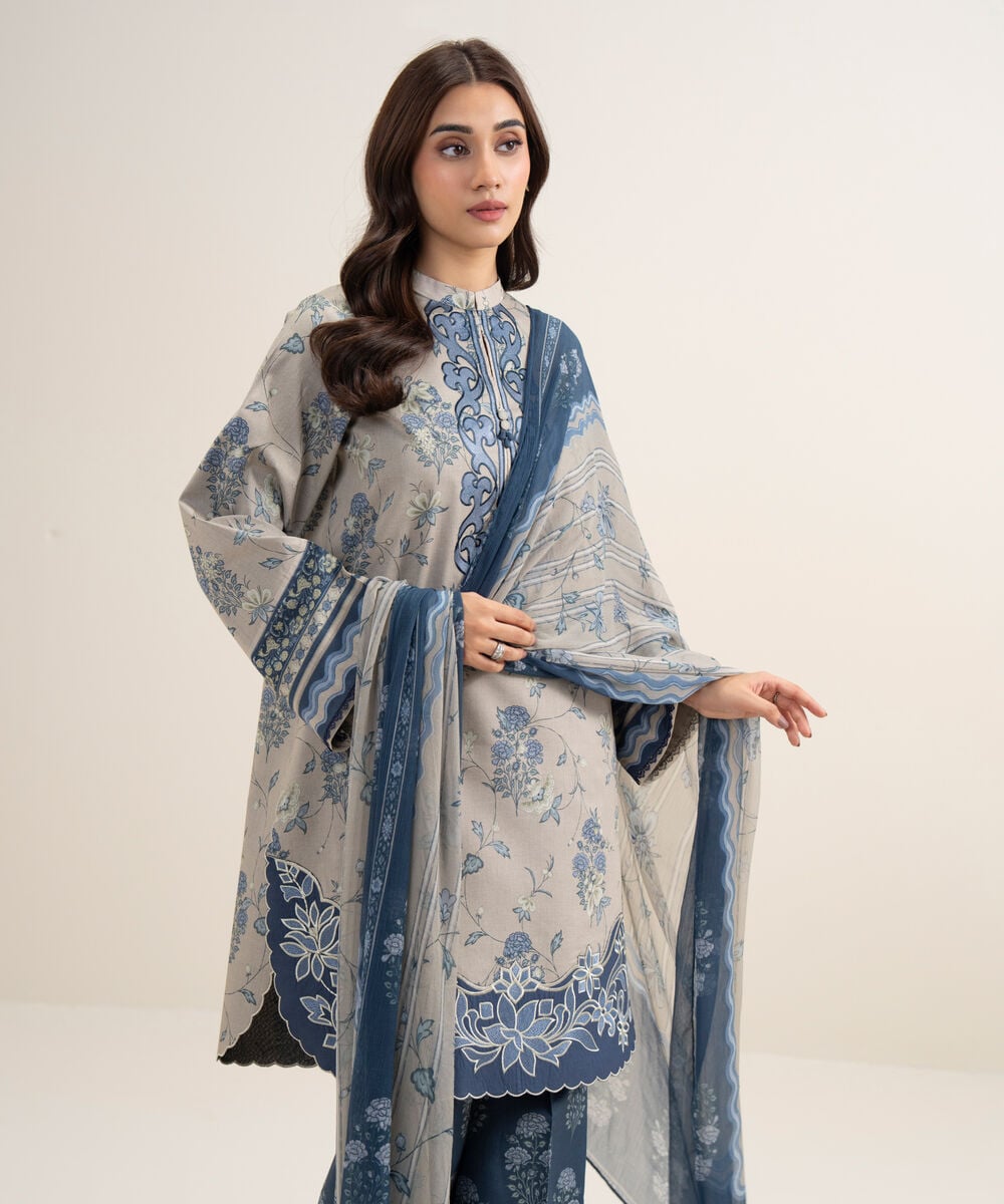 3 Piece - Embroidered Lawn Suit