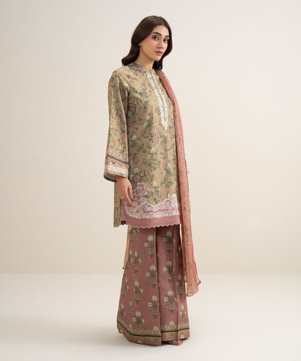 3 Piece - Embroidered Lawn Suit