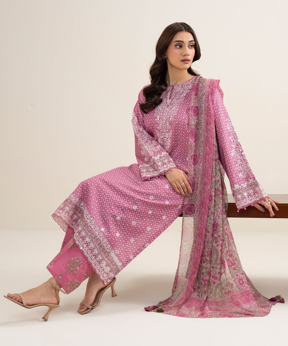 3 Piece - Embroidered Lawn Suit