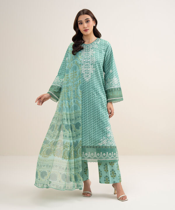 3 Piece - Embroidered Lawn Suit