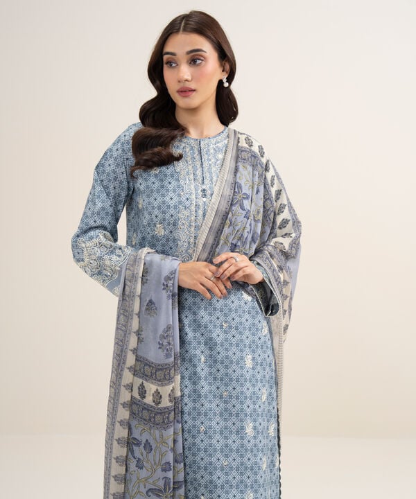 3 Piece - Embroidered Lawn Suit