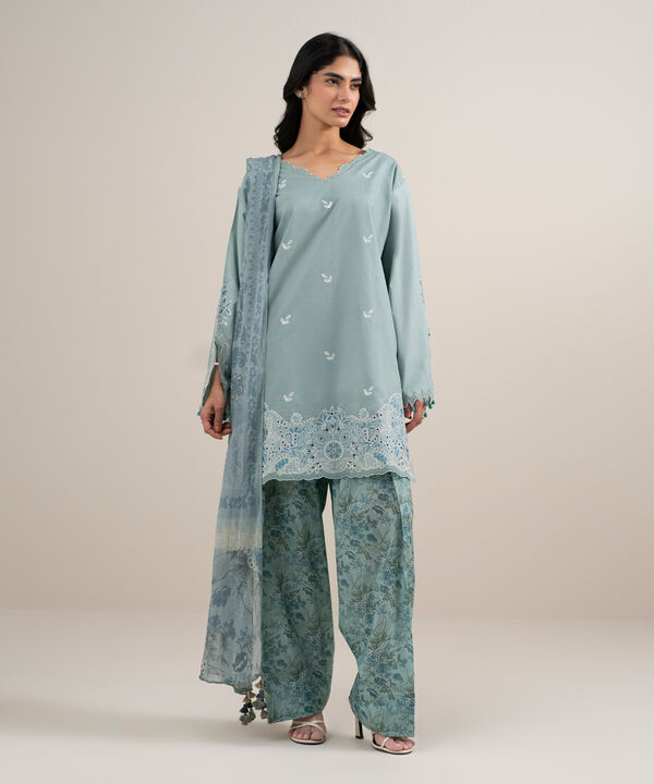 3 Piece - Embroidered Lawn Suit