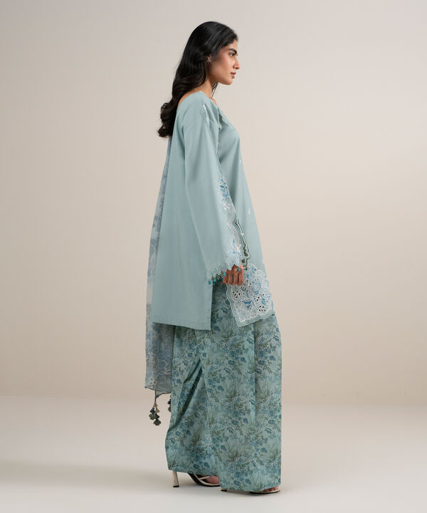 3 Piece - Embroidered Lawn Suit