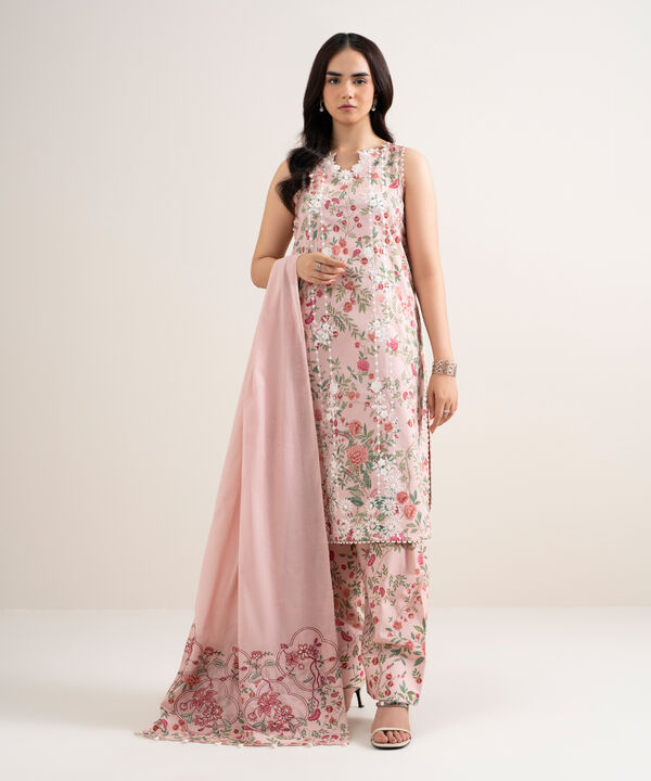 3 Piece - Embroidered Lawn Suit