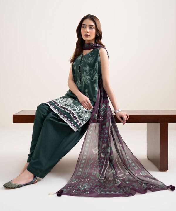 3 Piece - Embroidered Lawn Suit