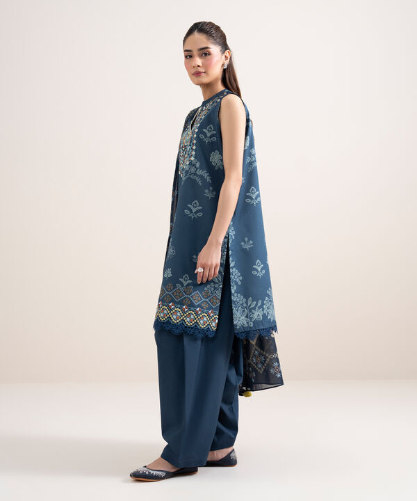 3 Piece - Embroidered Lawn Suit