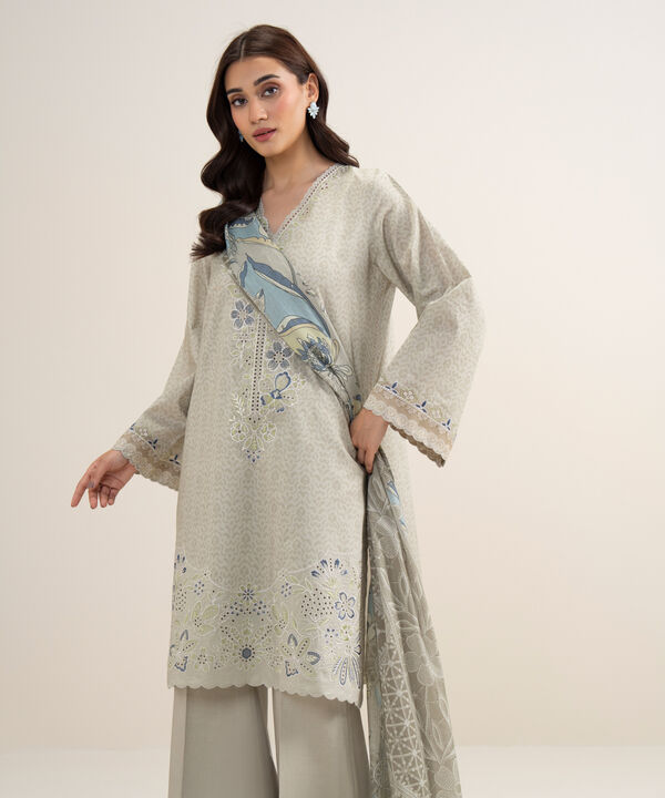 3 Piece - Embroidered Lawn Suit