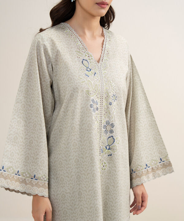 3 Piece - Embroidered Lawn Suit