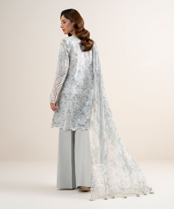 3 Piece - Embroidered Lawn Suit
