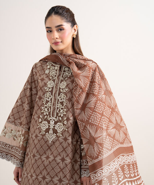 3 Piece - Embroidered Lawn Suit