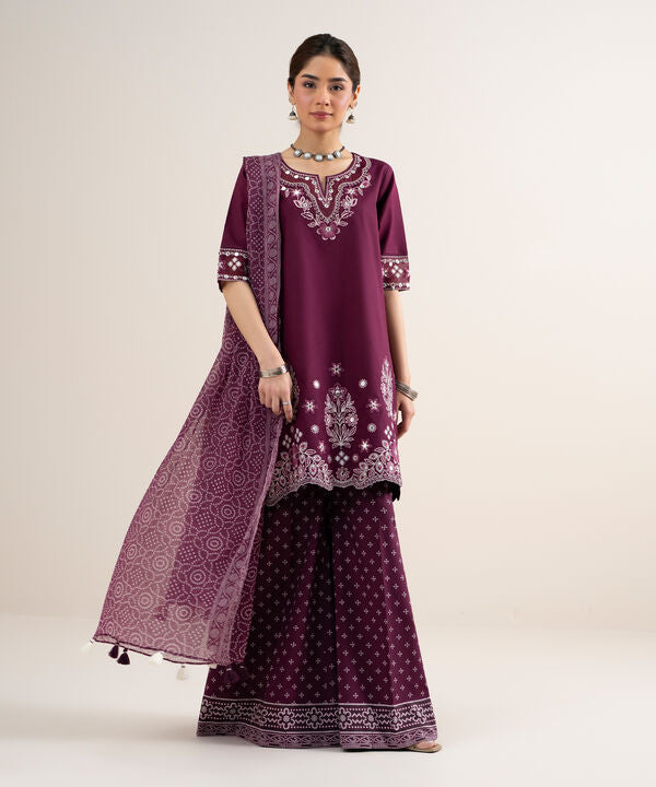 3 Piece - Embroidered Lawn Suit