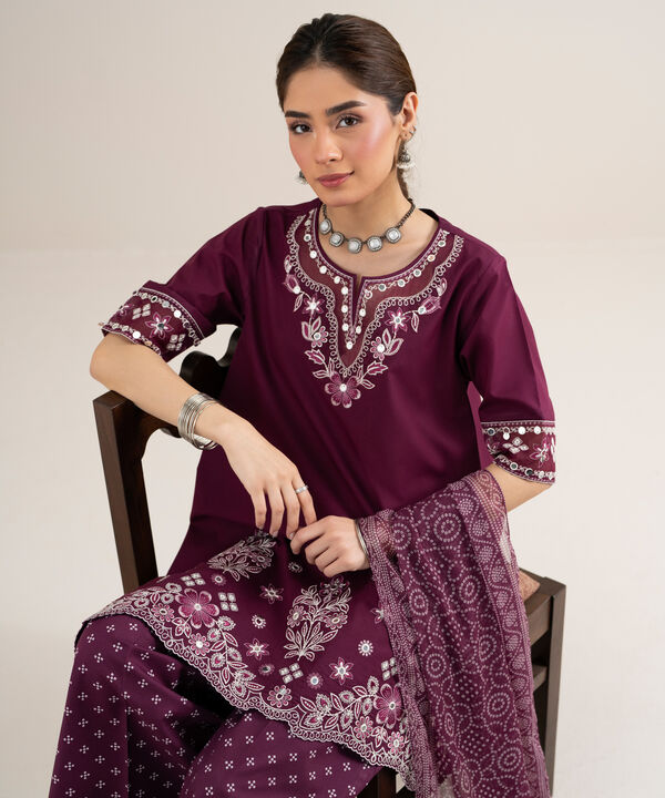 3 Piece - Embroidered Lawn Suit