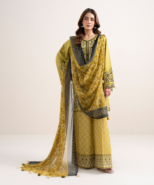 3 Piece - Embroidered Lawn Suit