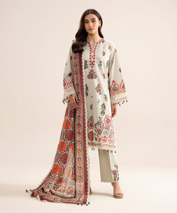 3 Piece - Embroidered Lawn Suit