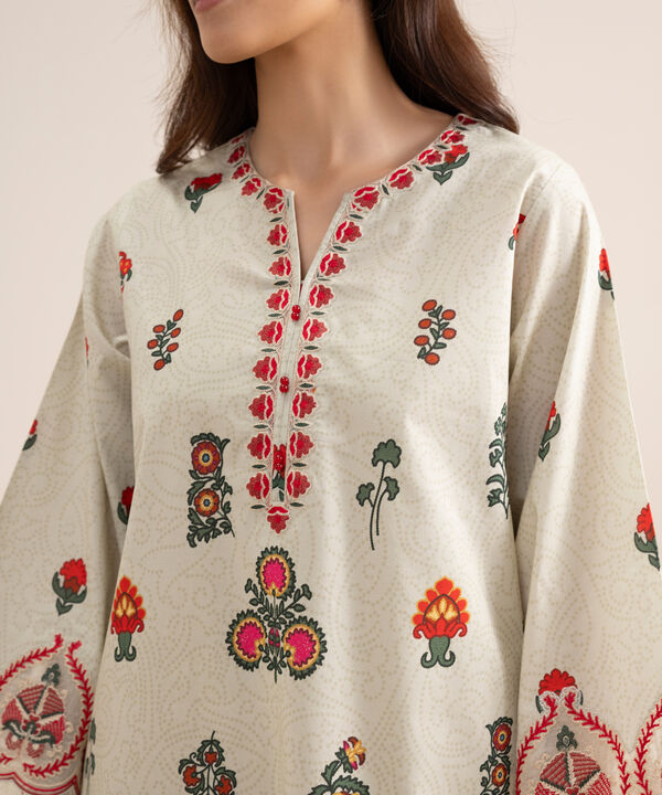 3 Piece - Embroidered Lawn Suit