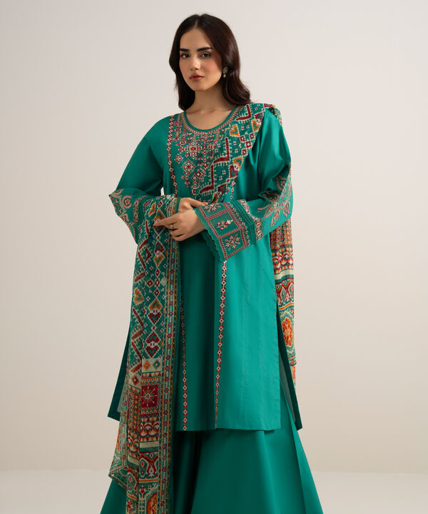 3 Piece - Embroidered Lawn Suit
