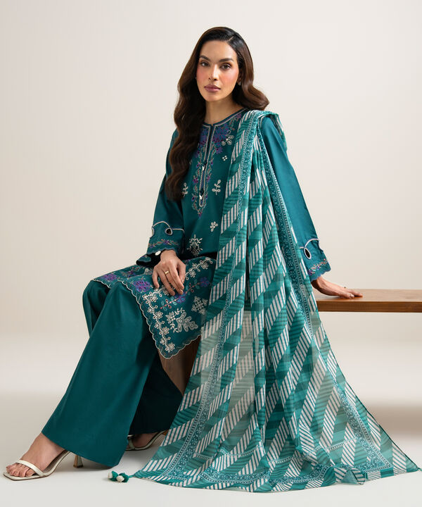 3 Piece - Embroidered Lawn Suit