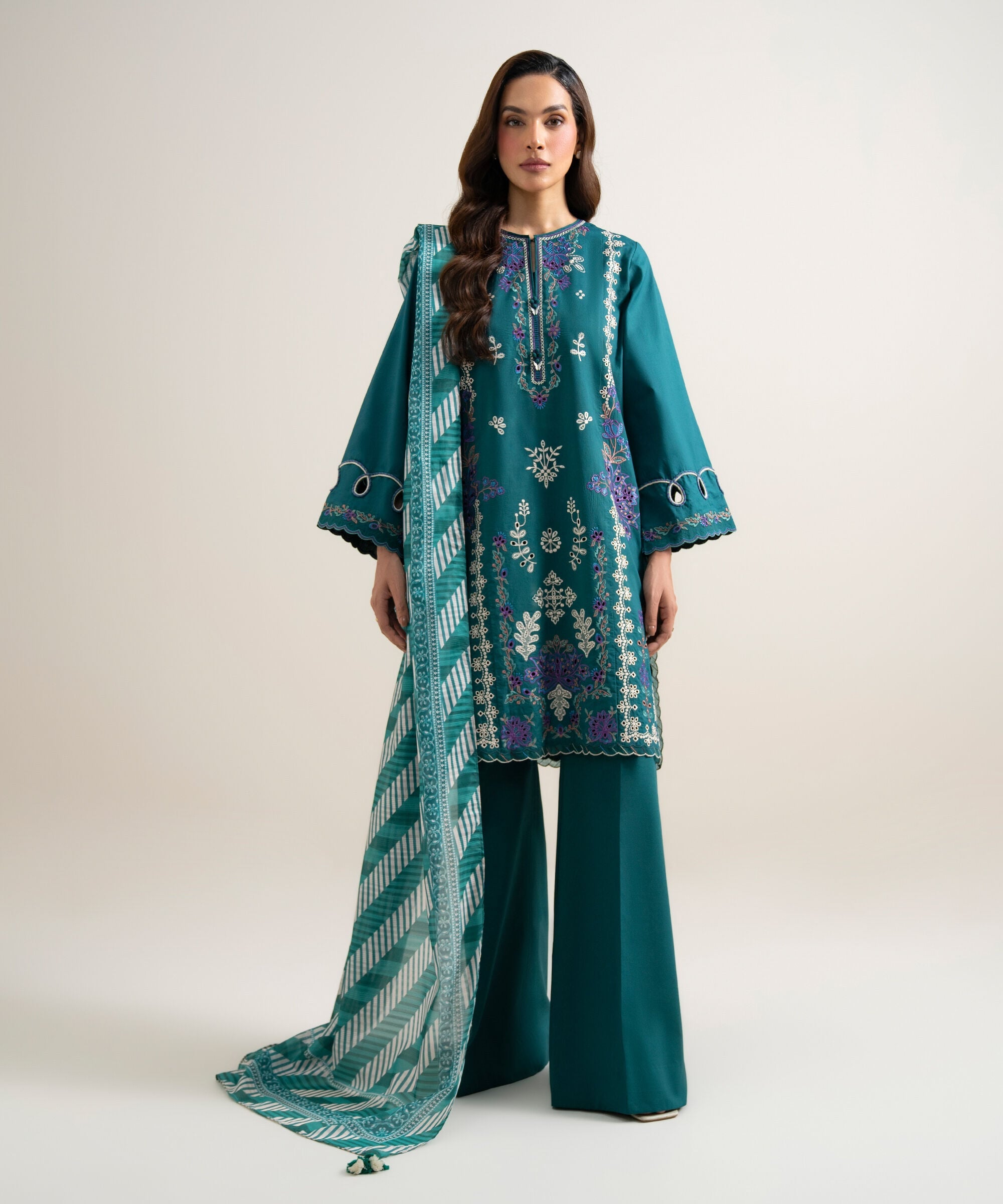 3 Piece - Embroidered Lawn Suit 3PESGS26V746