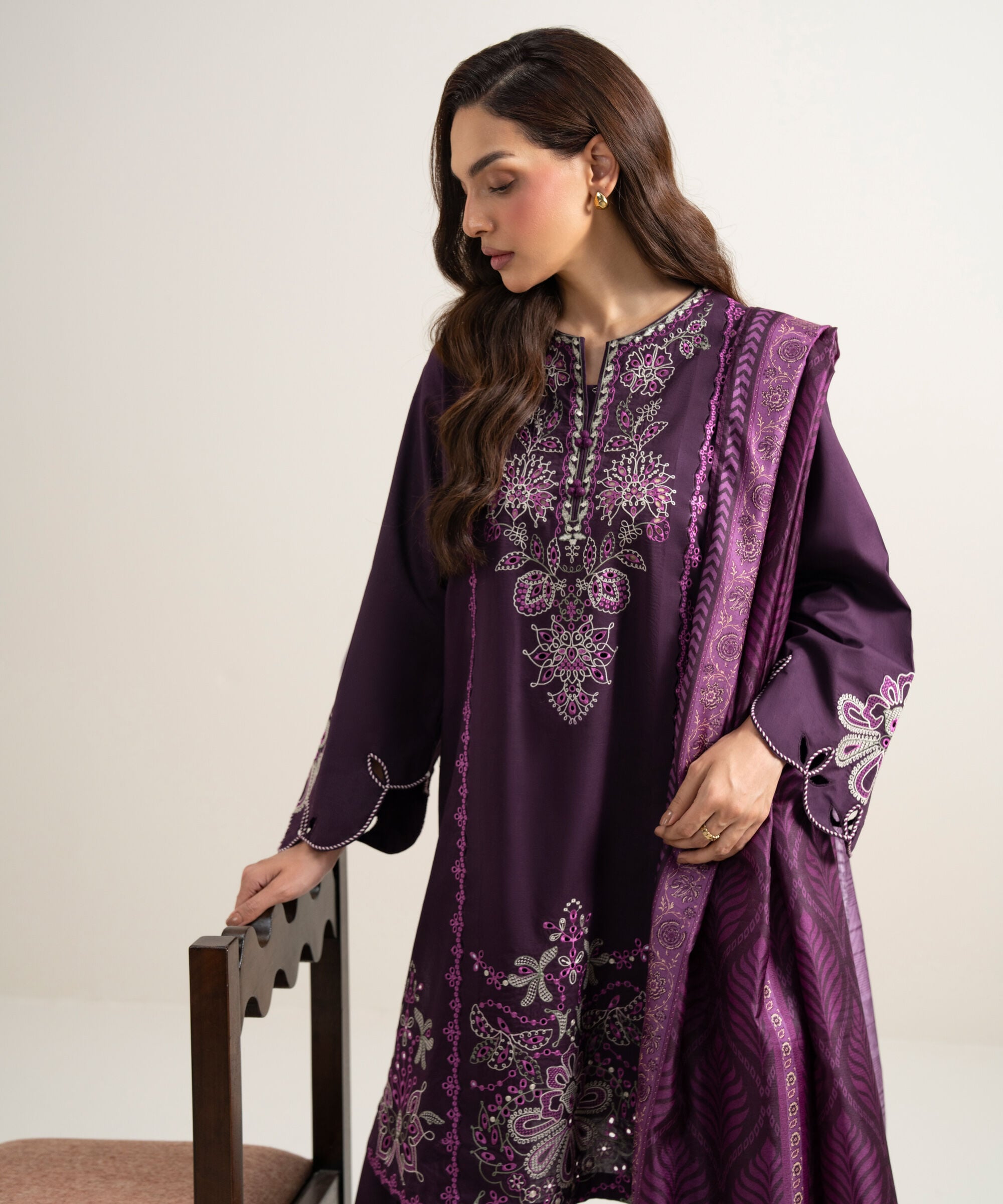 3 Piece - Embroidered Lawn Suit 3PESGS26V747