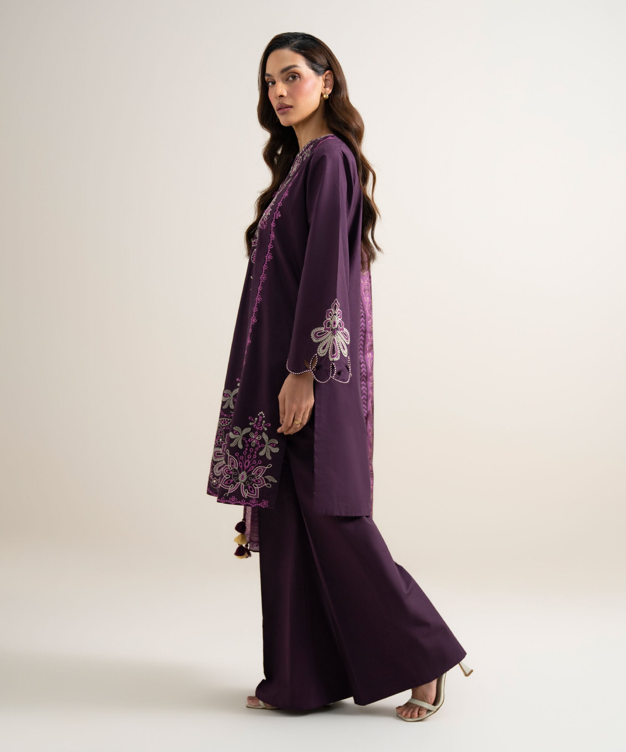 3 Piece - Embroidered Lawn Suit 3PESGS26V747
