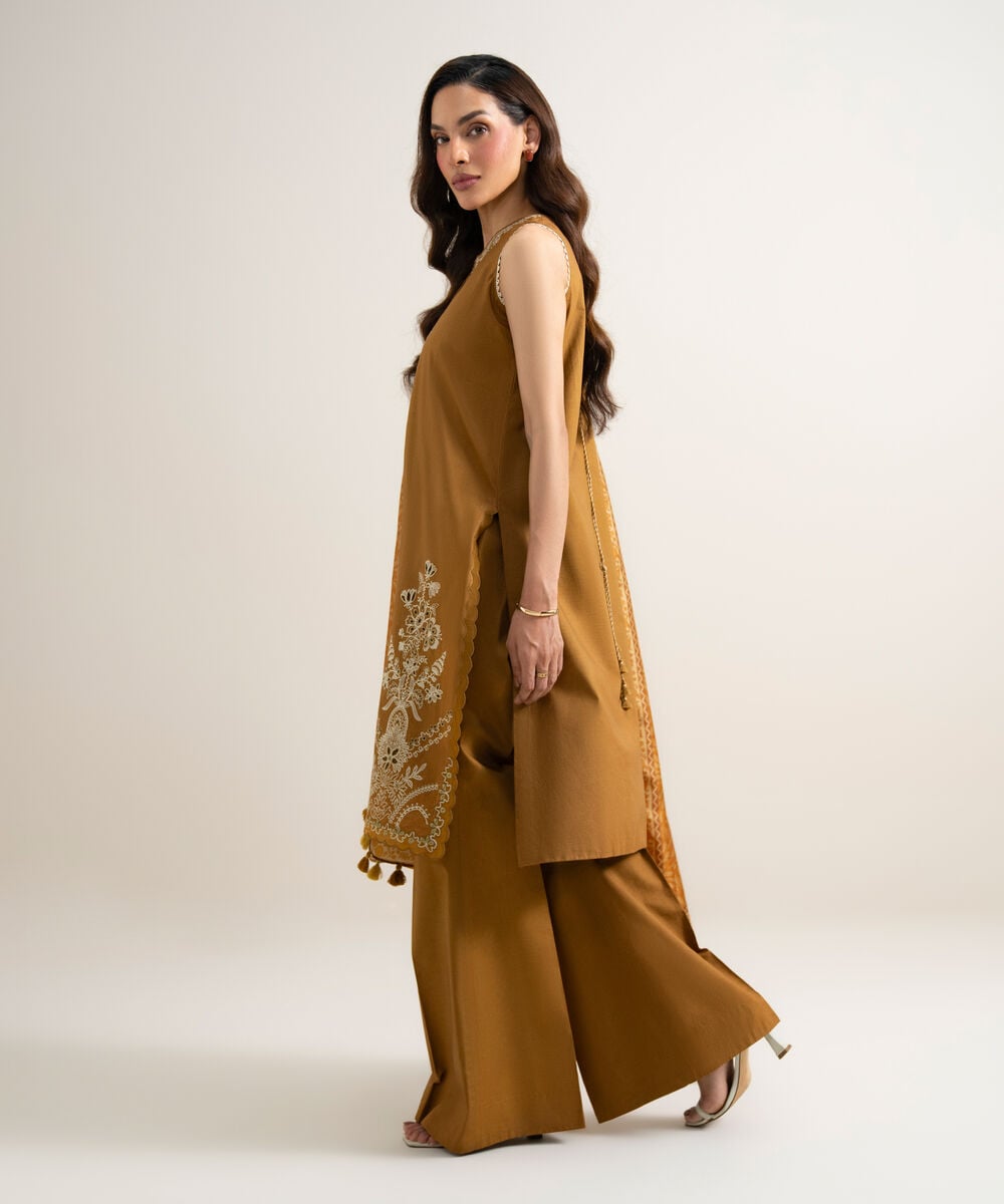 3 Piece - Embroidered Lawn Suit 3PESGS26V748