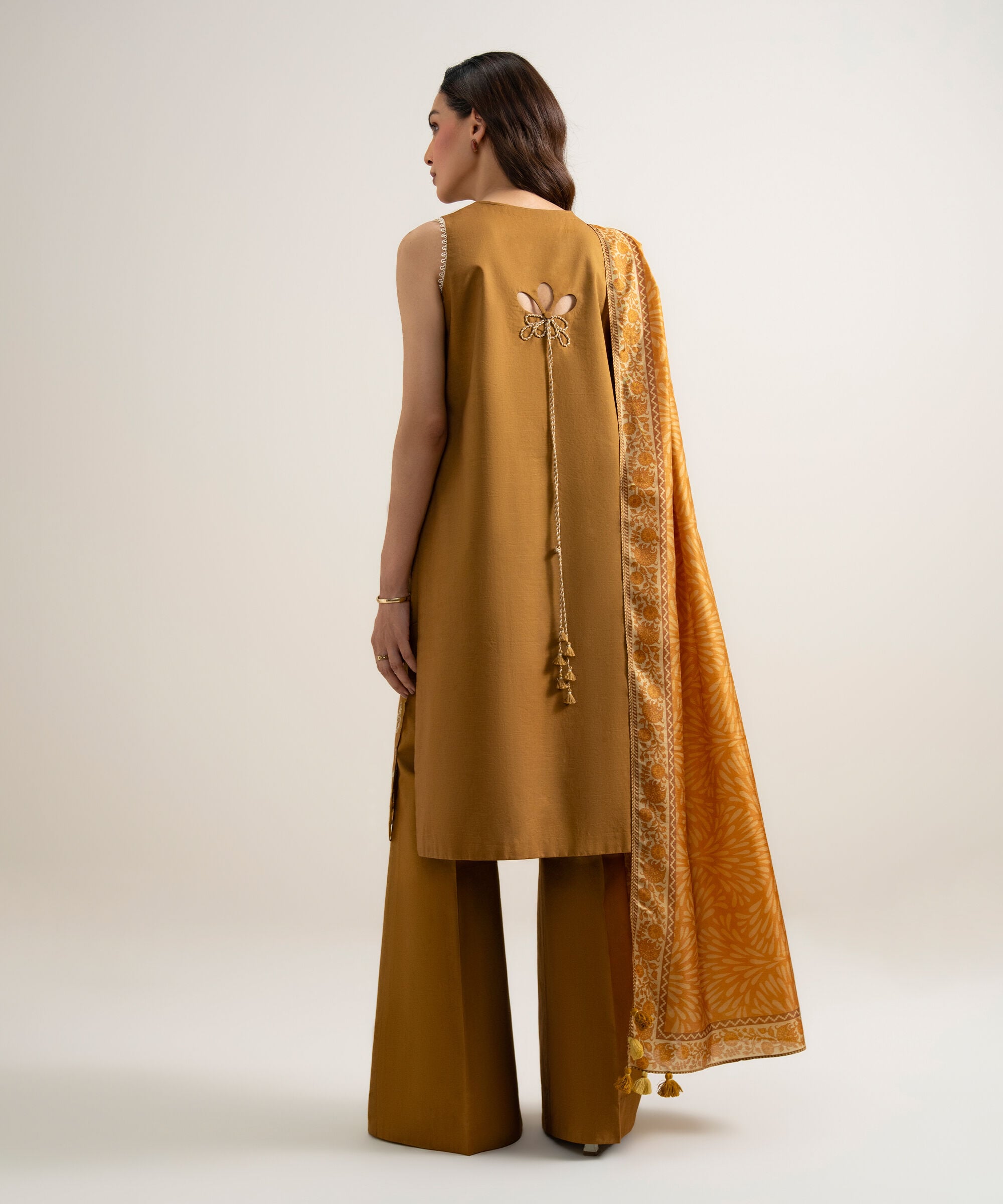 3 Piece - Embroidered Lawn Suit 3PESGS26V748