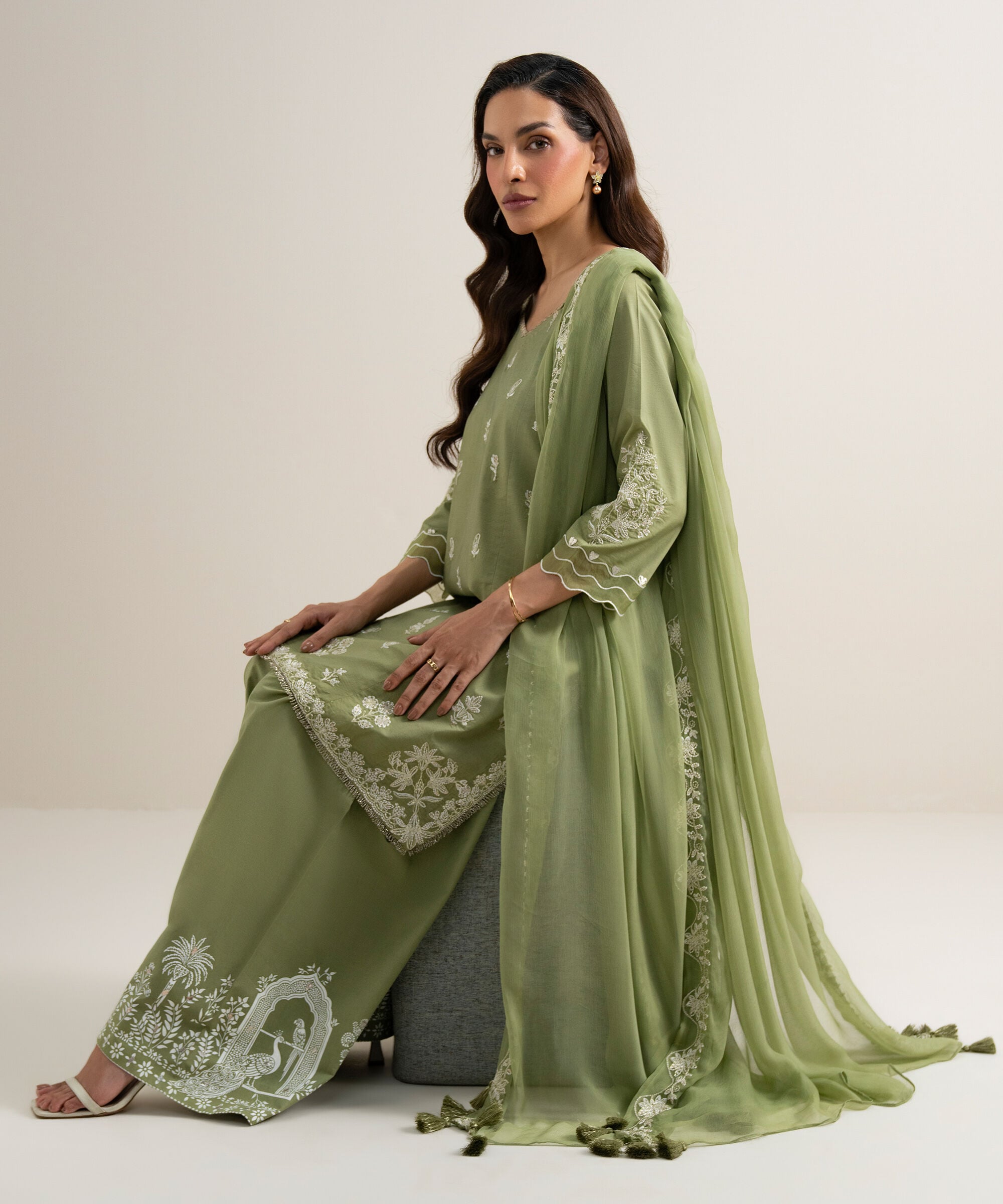 3 Piece - Embroidered Lawn Suit 3PESGS26V753