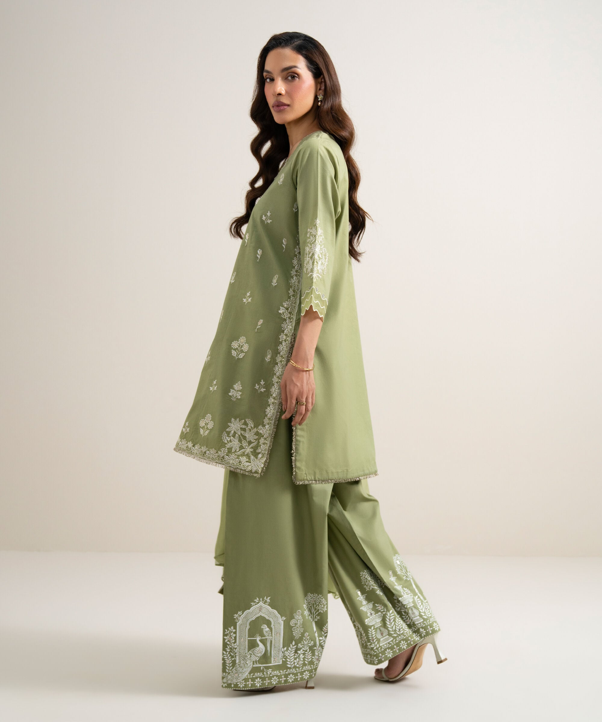 3 Piece - Embroidered Lawn Suit 3PESGS26V753
