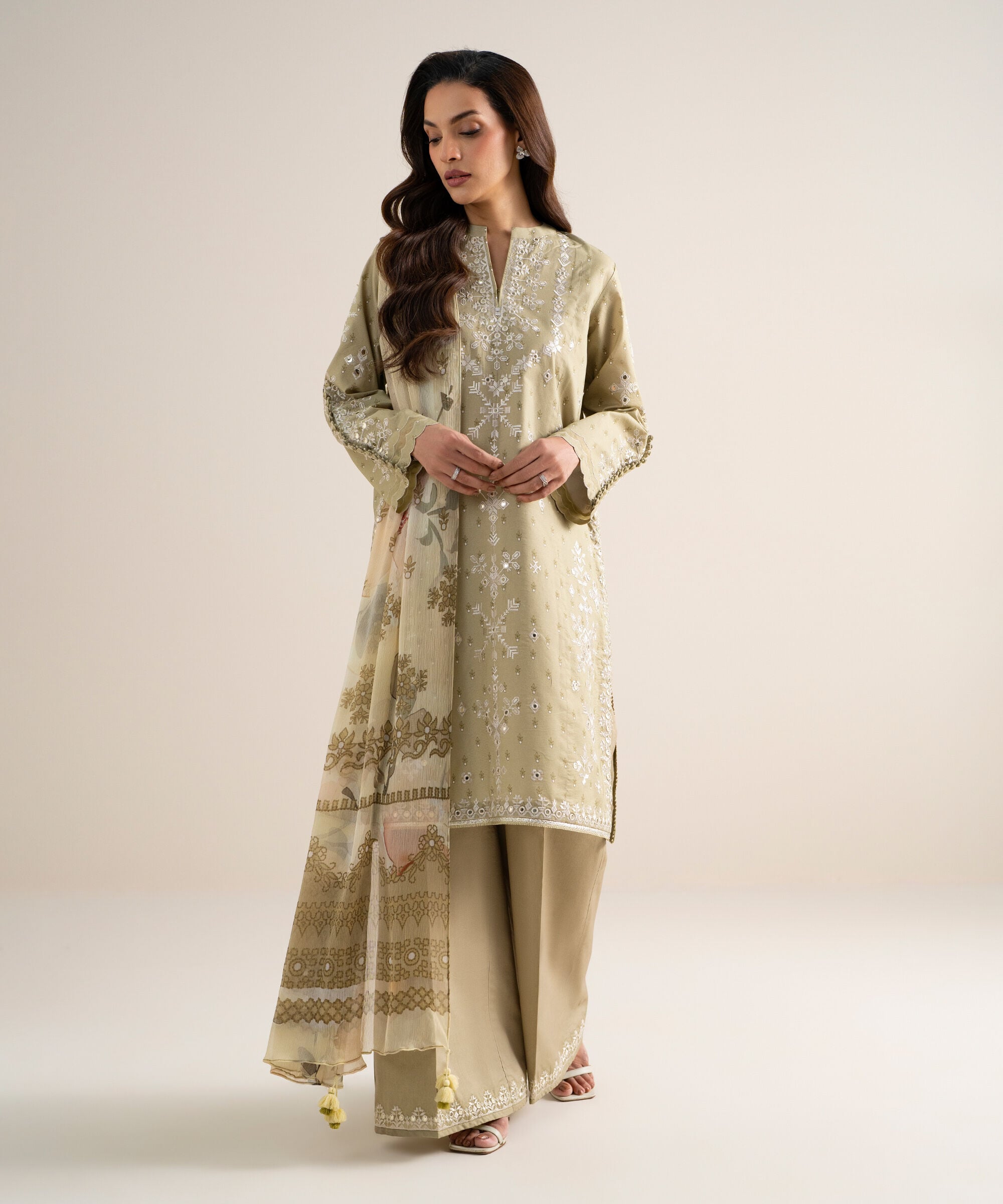 3 Piece - Embroidered Zari Lawn Suit 3PESGS26V759