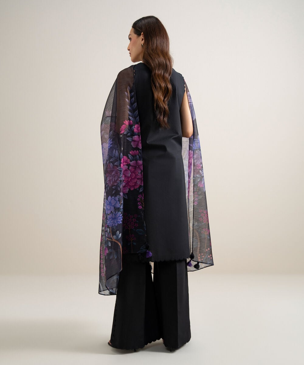 3 Piece - Embroidered Lawn Suit 3PESGS26V761