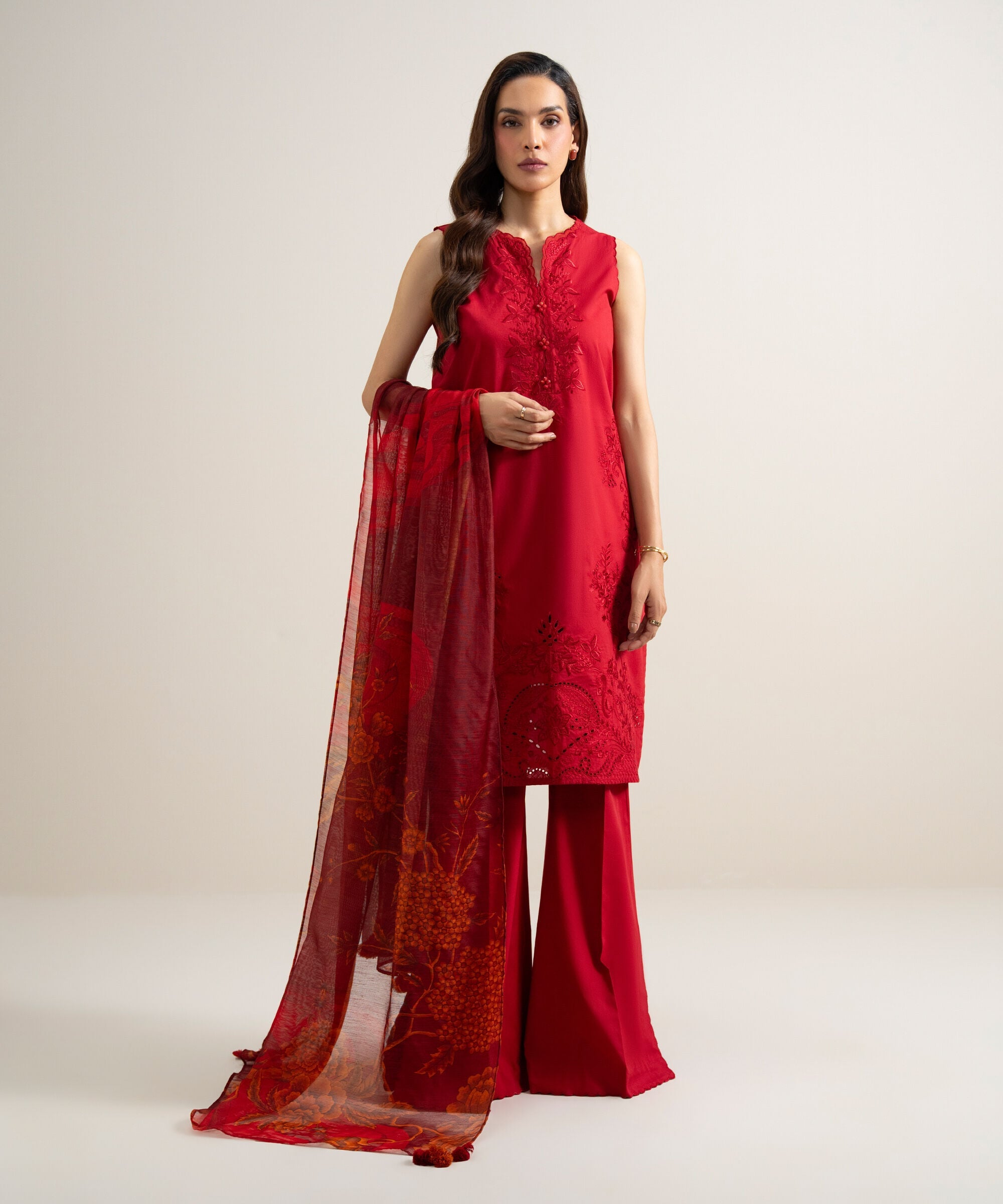 3 Piece - Embroidered Lawn Suit 3PESGS26V762