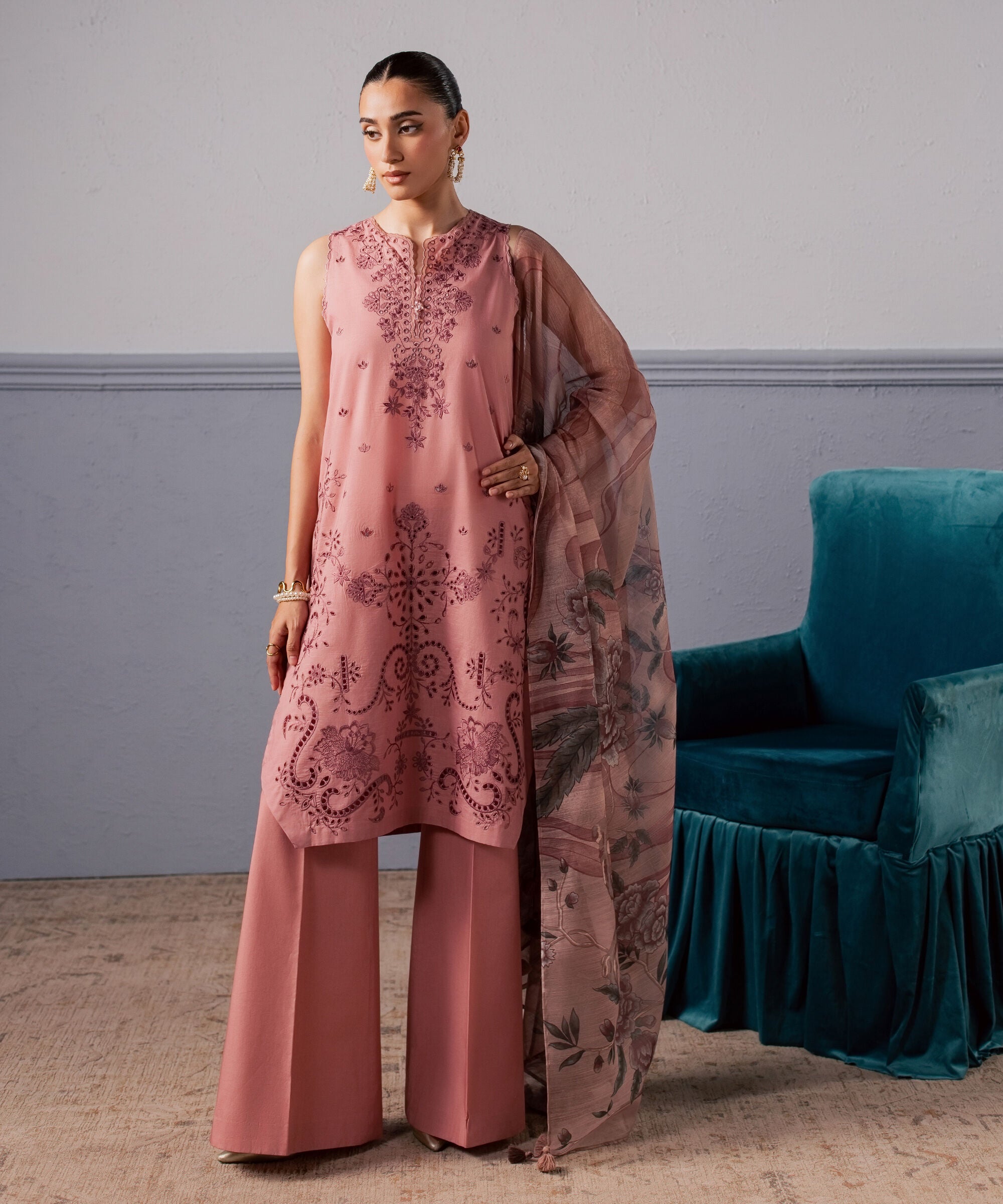3 Piece - Embroidered Lawn Suit 3PESGS26V763