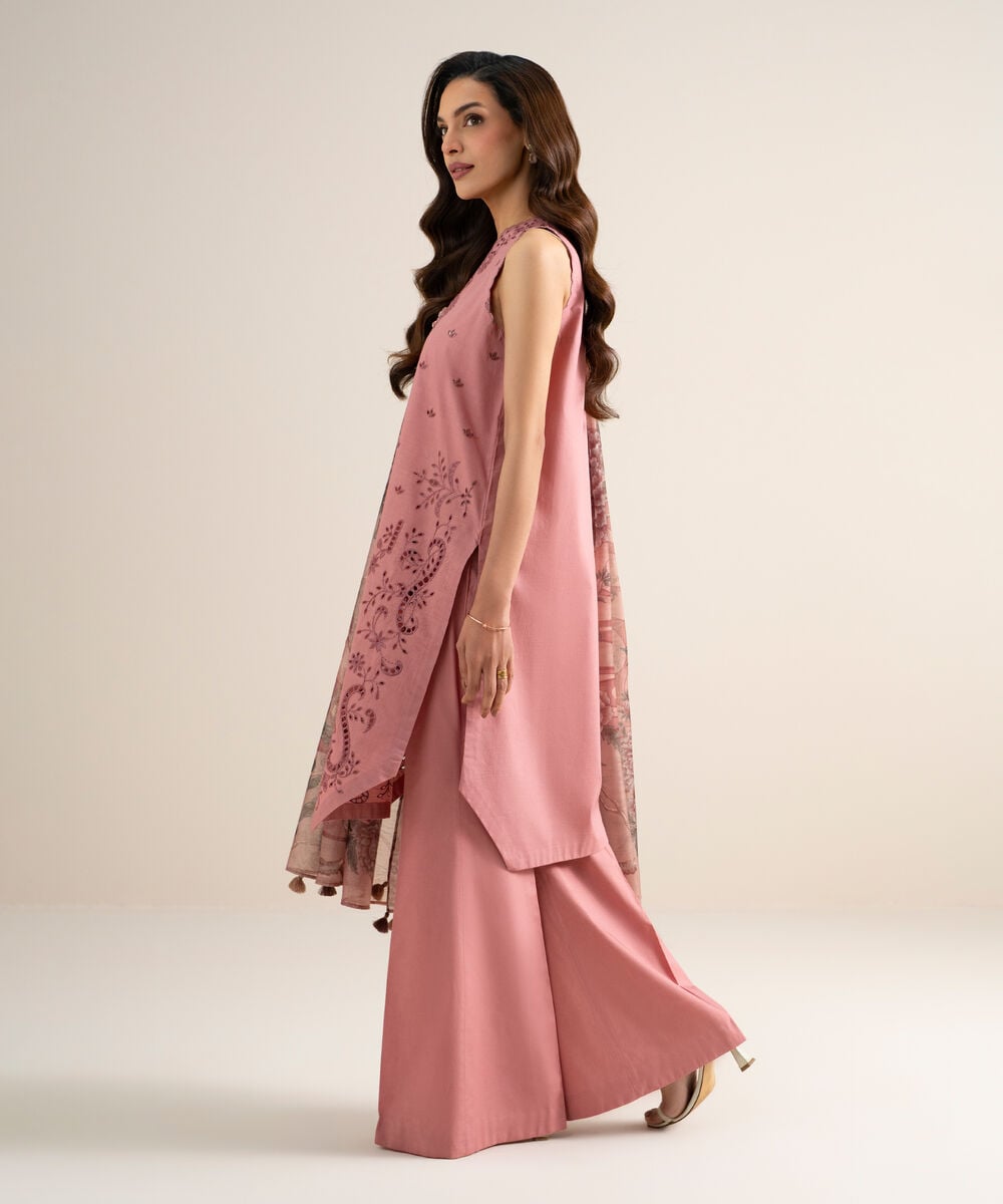 3 Piece - Embroidered Lawn Suit 3PESGS26V763