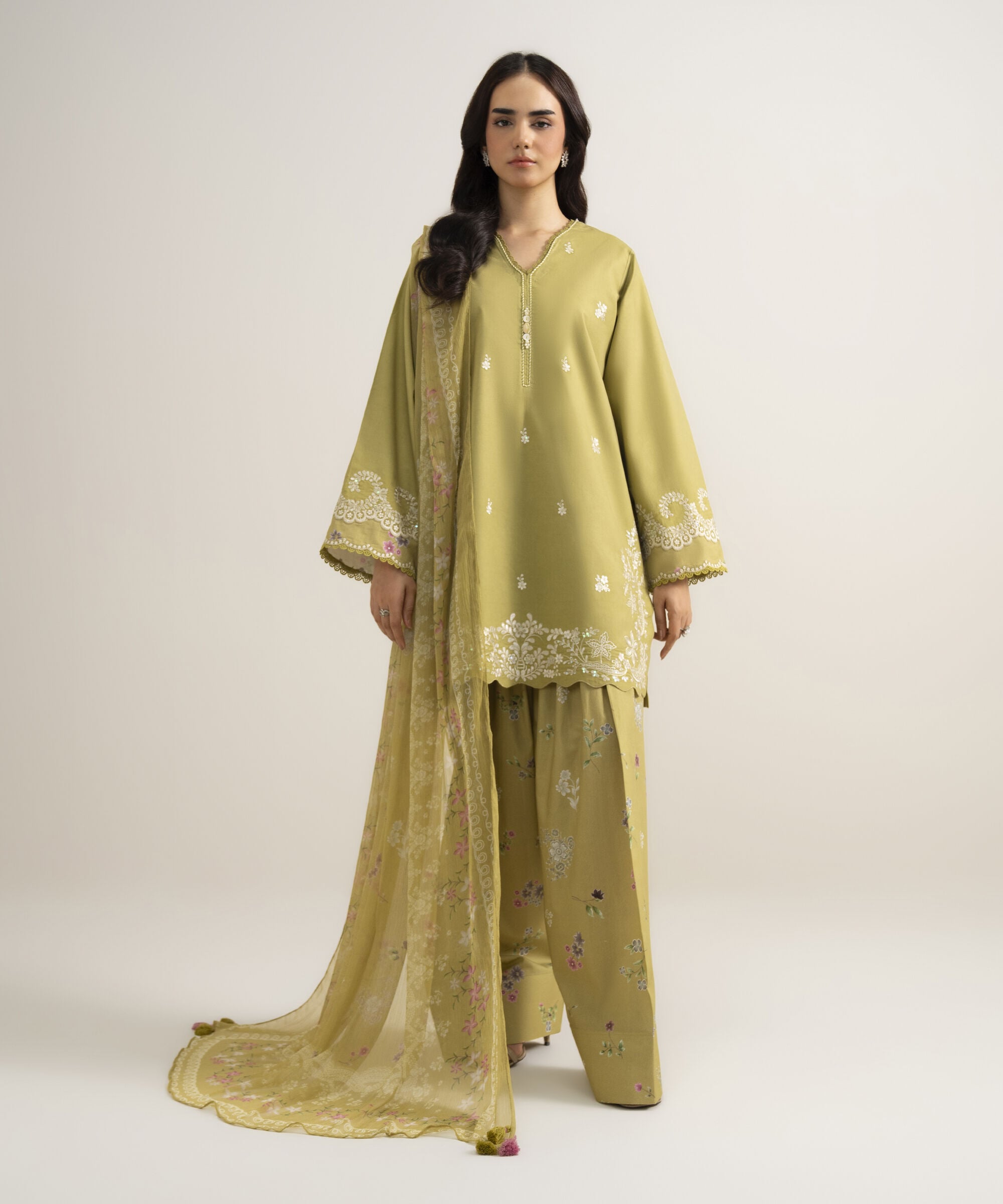 3 Piece - Embroidered Lawn Suit 3PESGS26V765