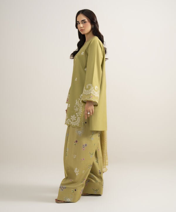 3 Piece - Embroidered Lawn Suit