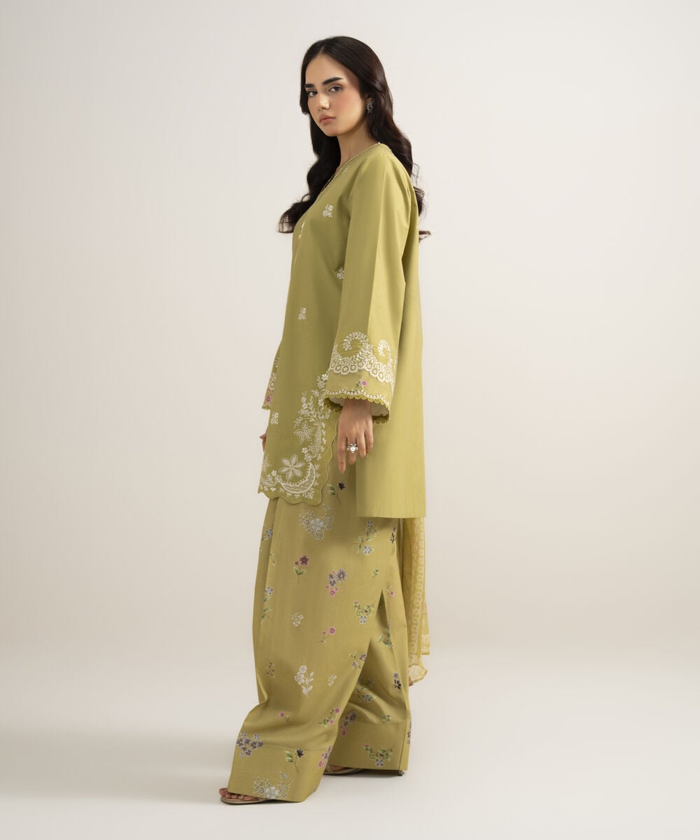 3 Piece - Embroidered Lawn Suit 3PESGS26V765