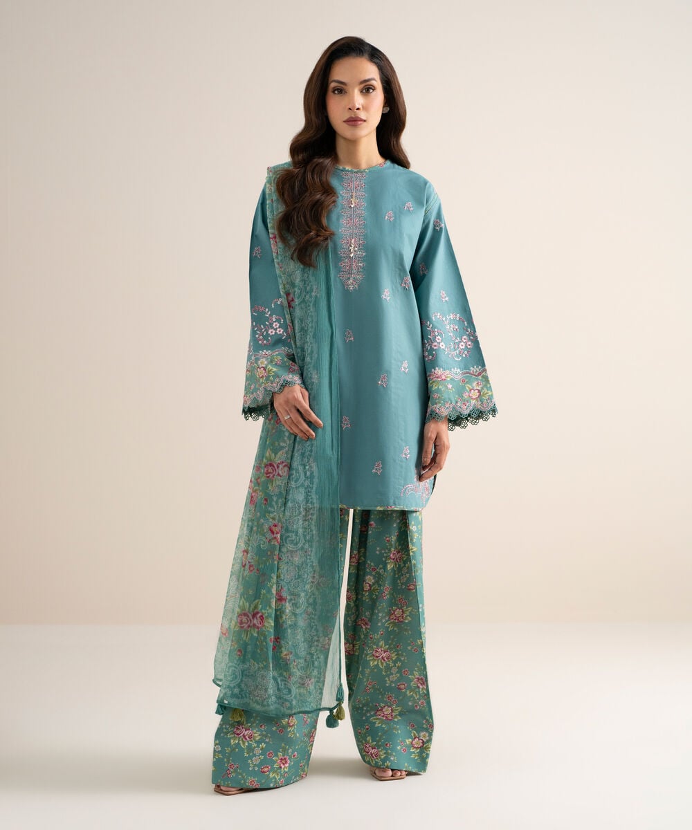 3 Piece - Embroidered Lawn Suit 3PESGS26V768