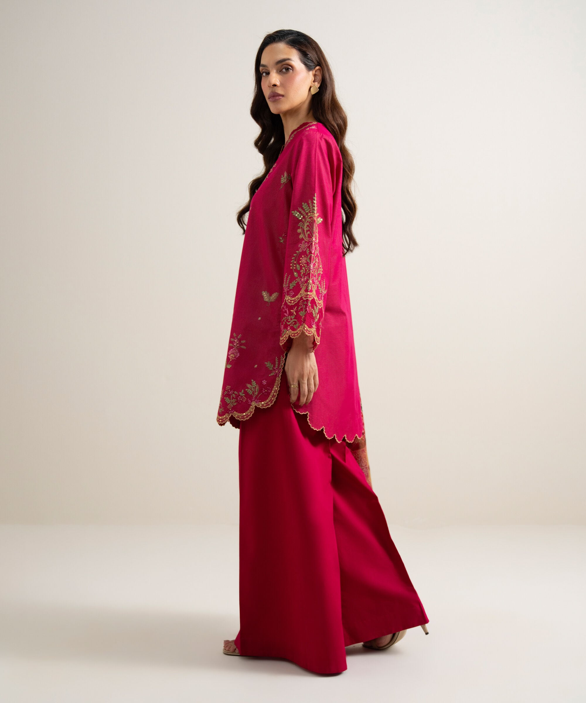 3 Piece - Embroidered Zari Lawn Suit 3PESGS26V769