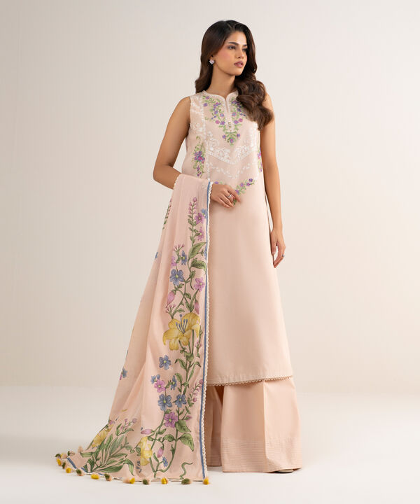 3 Piece - Embroidered Lawn Suit
