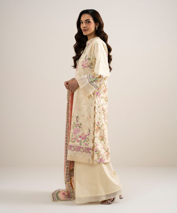 3 Piece - Embroidered Lawn Suit