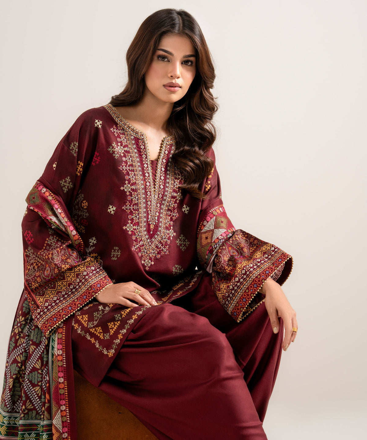3 Piece - Embroidered Linen Suit 3PESGS26V834