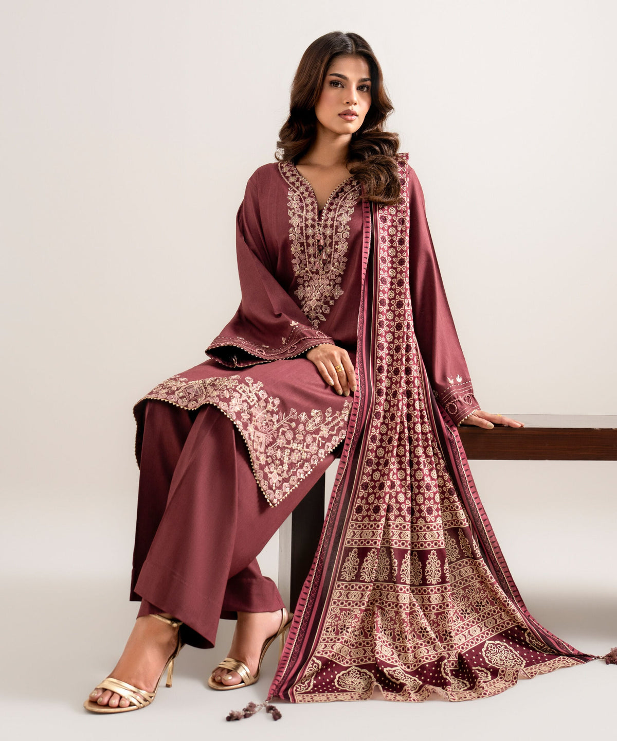 3 Piece - Embroidered Linen Suit 3PESGS26V851
