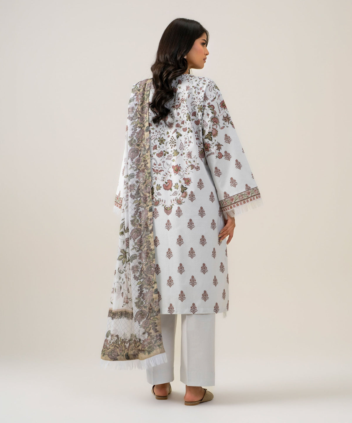 3 Piece - Embroidered Lawn Suit 3PESGS26V874