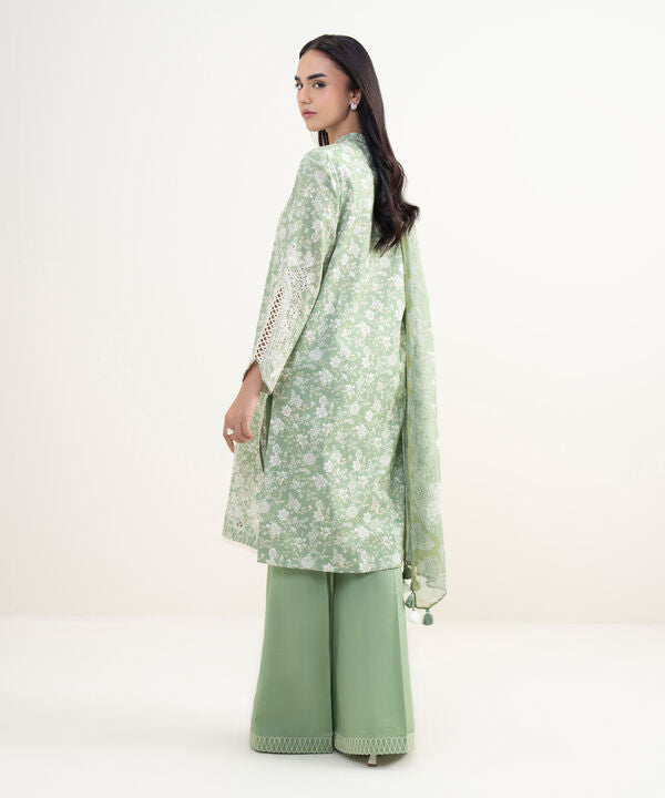 3 Piece - Embroidered Lawn Suit