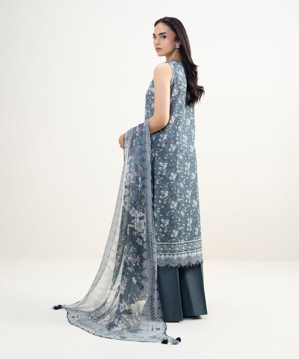 3 Piece - Embroidered Lawn Suit