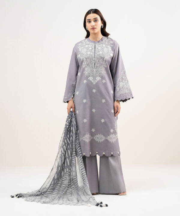 3 Piece - Embroidered Lawn Suit