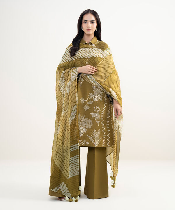 3 Piece - Embroidered Lawn Suit